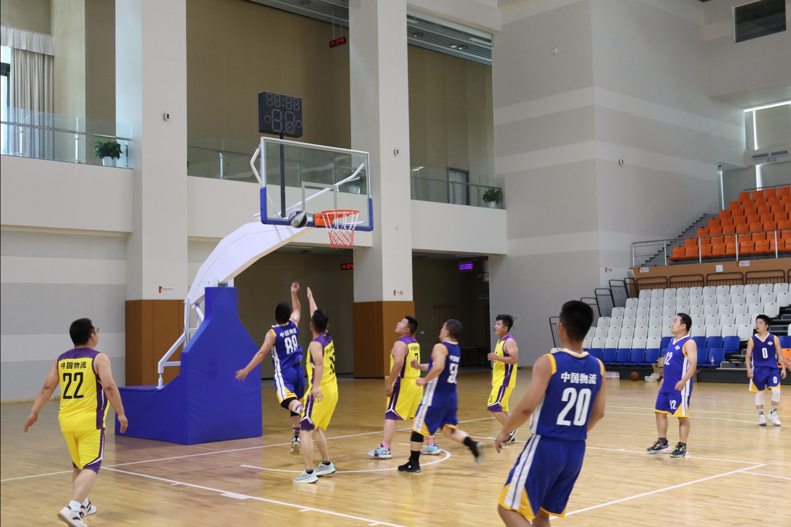 1658454851380225.jpg 5.jpg